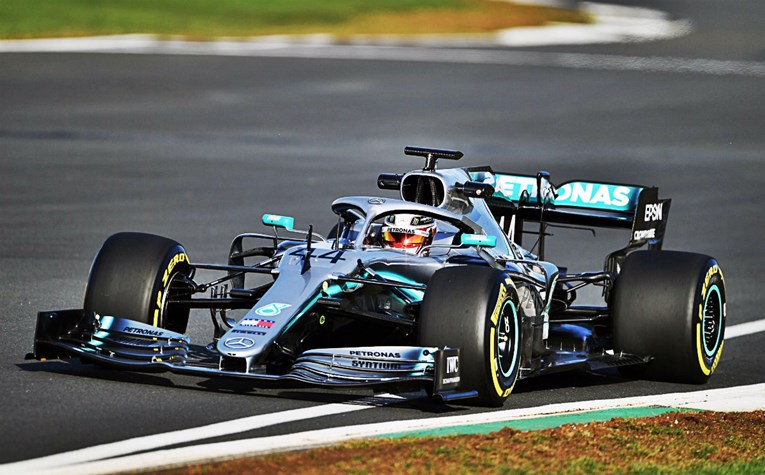 Mercedes predstavio novi bolid s kojim želi ući u povijest