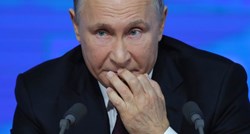 Putina od korone štiti dezinfekcijski tunel
