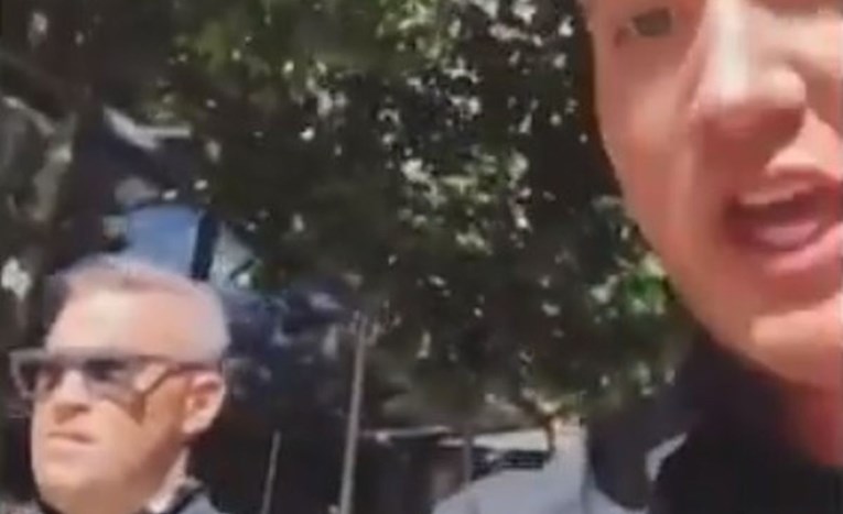 VIDEO Slavni pjevač snimljen kako bježi iz hotela u plamenu