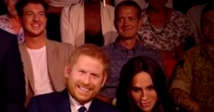 Zbog čudnog izraza lica ekipa pomislila da je Meghan zamijenjena robotom, onda je otkrivena istina