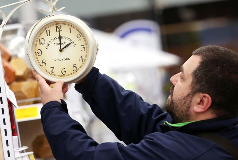 Europa ukida pomicanje sata. Evo što žele Hrvati