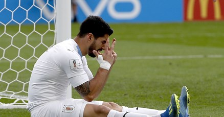 Lineker ismijao Suareza