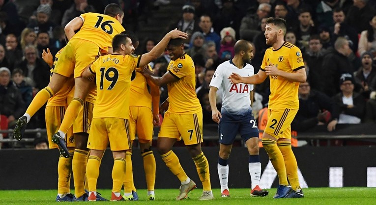 Mitrović u 91. minuti spasio Fulham, Wolvesi razbili Tottenham