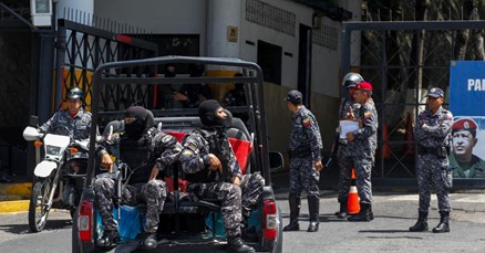Maduro oslobodio 40 zatvorenika