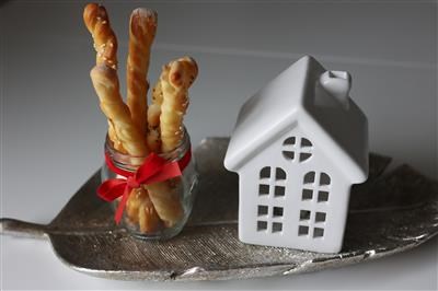 Grisini sa sezamom i kimom