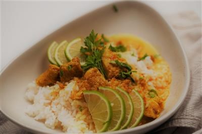 Jednostavni pileći curry