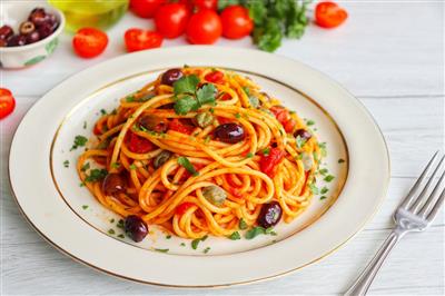 Pasta Puttanesca
