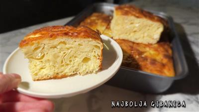Naopaka gibanica