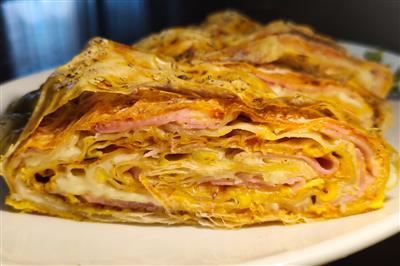Pizza rolada od kora za pite