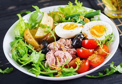 Salata Niçoise