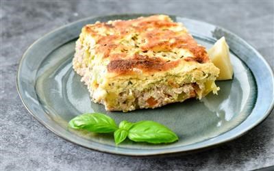 Musaka od tikvica s citrus kiselim vrhnjem