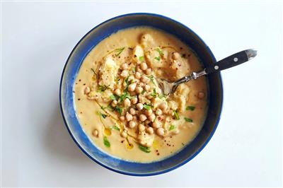 Juha od starog kruha i slanutka