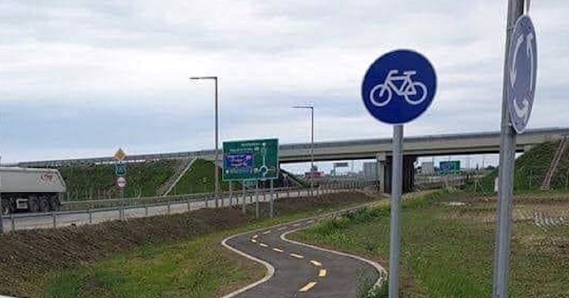 Ekipa na Fejsu umire od smijeha na fotke biciklističkih staza u Mađarskoj, morate vidjeti ove bisere