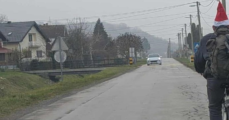 Biciklist iz Virovitice skupio je preko 6 tisuća lajkova na Fejsu, morate vidjeti što prevozi