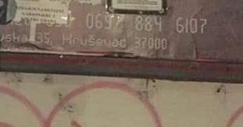 Mjesna oglasna ploča u Kruševcu postala je hit zbog bizarne slučajnosti, morate vidjeti