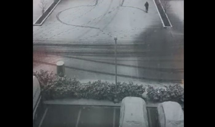 Snimka iz Zagreba širi se Fejsom, morate vidjeti što ovaj tip radi u snijegu