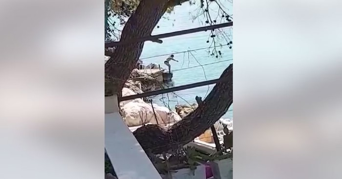 Fejsom se ponovno šera epski skok u more snimljen u Dalmaciji, ovo morate vidjeti