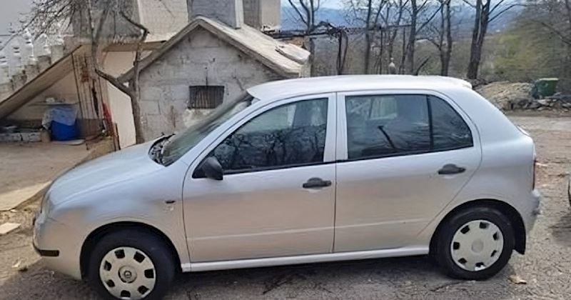 Netko je prodavao auto na Fejsu, oglas se brzinom munje proširio regijom zbog urnebesnog detalja