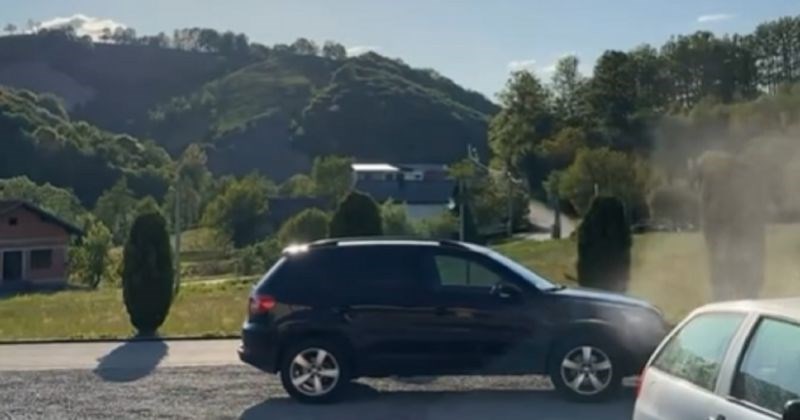 Netko je snimio baku u komičnoj akciji, prešla je igricu kada je nadzor susjeda u pitanju