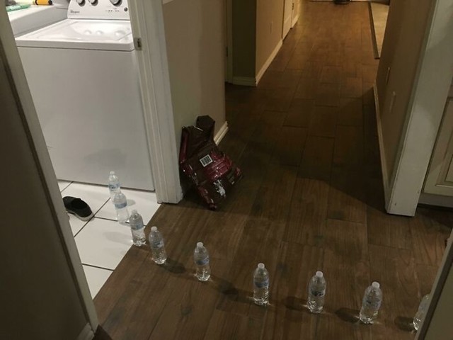 "Voda curi iz perilice rublja!"