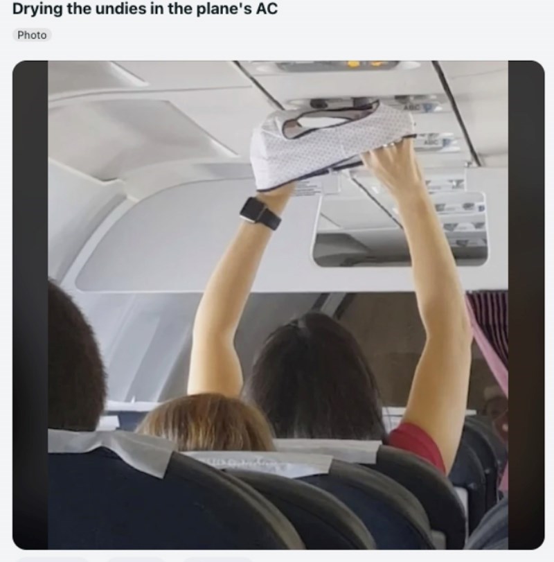 Cura ovako suši donje rublje u avionu