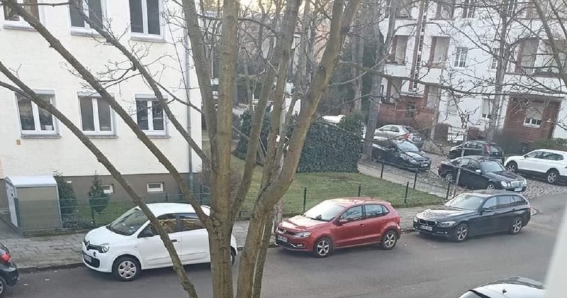 Dvije Njemice fotkane u šetnji hit su na Fejsu, zbog jednog detalja svi misle da su s Balkana