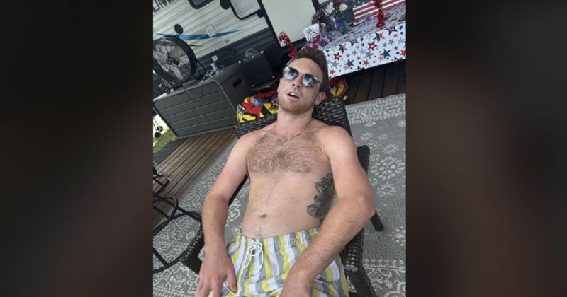 Tip je zaspao na plaži pa je punica zamolila ekipu s Reddita da ga fotošopiraju, rezultati su show