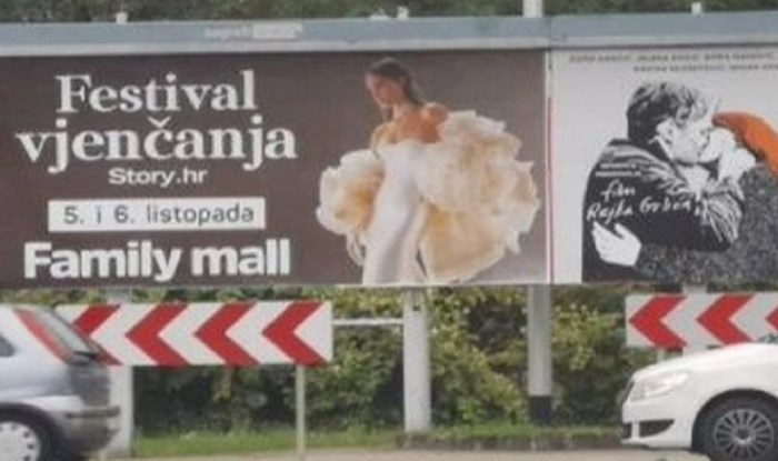 Netko je vidio genijalan prizor na jumbo plakatima i morao ga svima pokazati! Slučajnost ili? :D