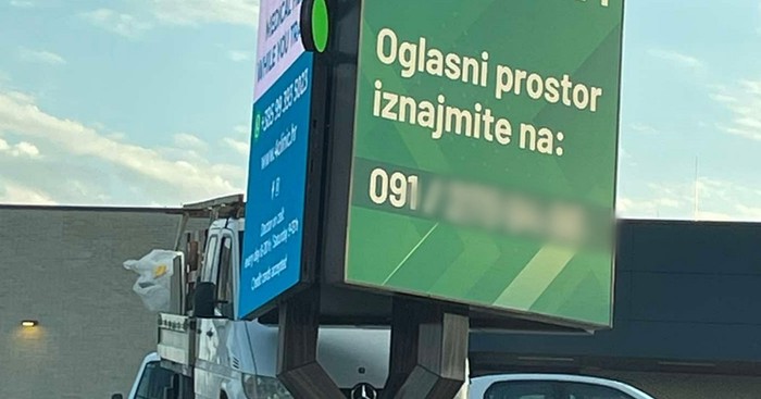 Jumbo plakat je privukao pažnju Hrvata urnebesnim detaljem, ali prizor iz pozadine je tek pravi show