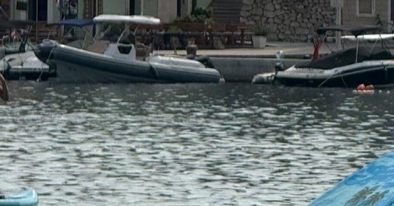 Djed iz Dalmacije osvojio je srca ljudi s Fejsa načinom na koji uživa u moru, fotka je sve!