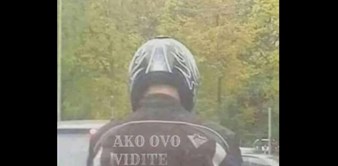 Natpis na jakni jednog motociklista totalni je hit u regiji, ideja je prekomična!