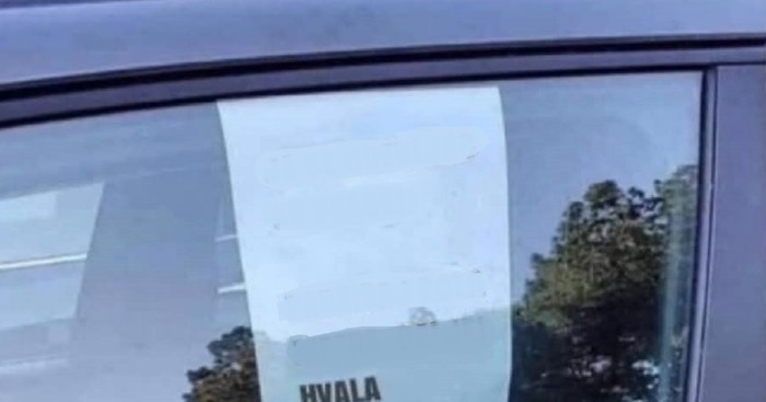 Vozač ostavio poruku na autu i nasmijao regiju do suza! Za sve je zaslužan iskreni detalj u tekstu