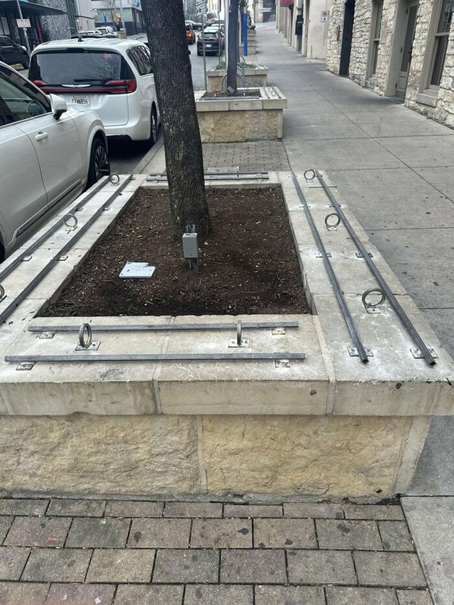 Čuvajte guzicu, doslovno