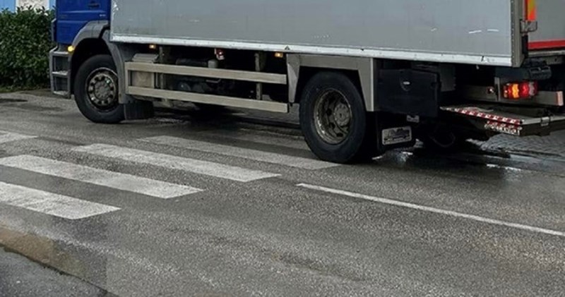 Kamion fotkan u Istri nasmijao je čitavu Hrvatsku, ali i šire. Za sve je "kriv" urnebesni logo!