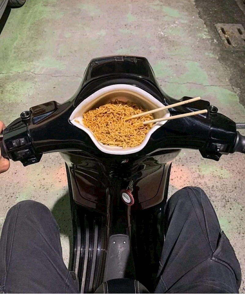 Samo da ga vožnja ne omete u uživanju u hrani