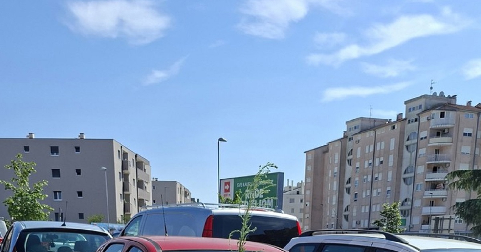 Nesvakidašnji prizor s parkinga jednog hrvatskog grada izazvao je salve smijeha na Fejsu, hit je!