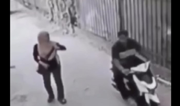 Nadzorna kamera zabilježila je najsmješniji pokušaj pljačke u povijesti. Ovo je teški show!