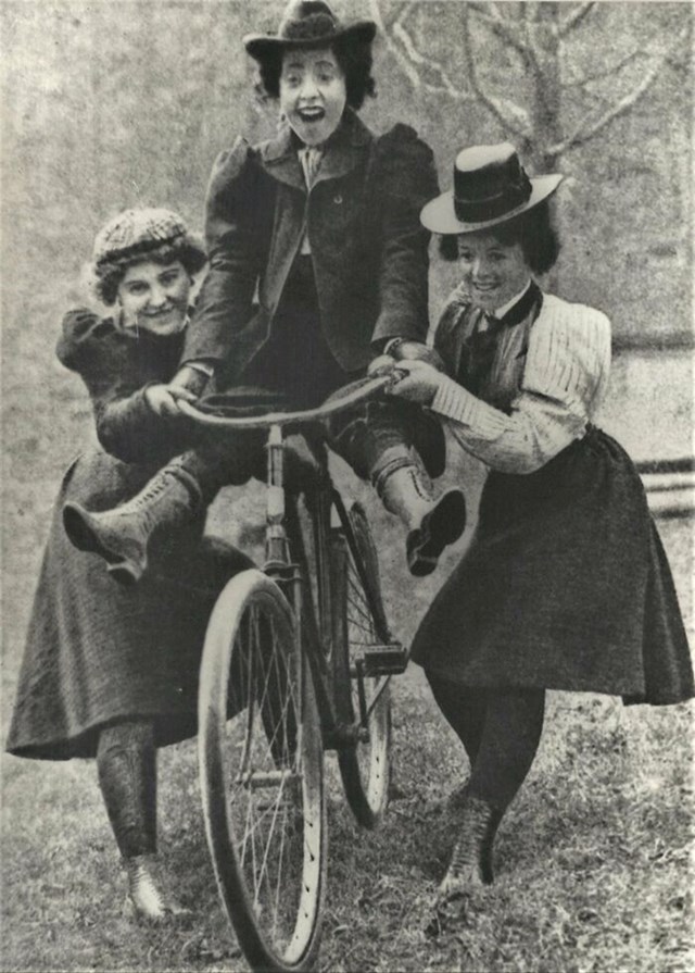 Učenje vožnje bicikla, oko 1895.