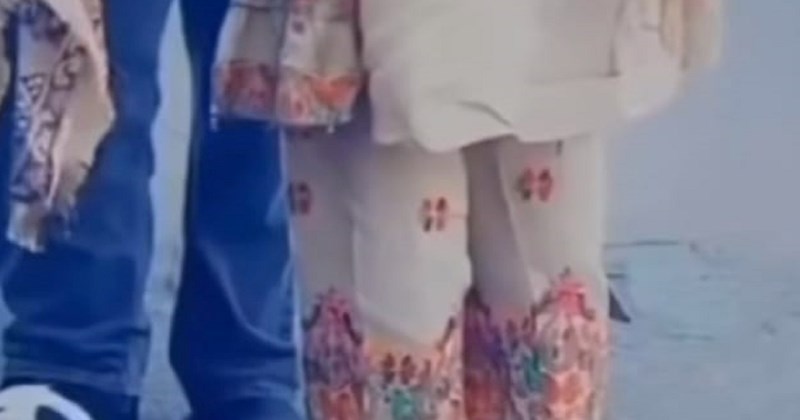 Fotka ovog para, gostiju na jednom vjenčanju, hit je na Fejsu! Najbolje da sami pogledate zašto!