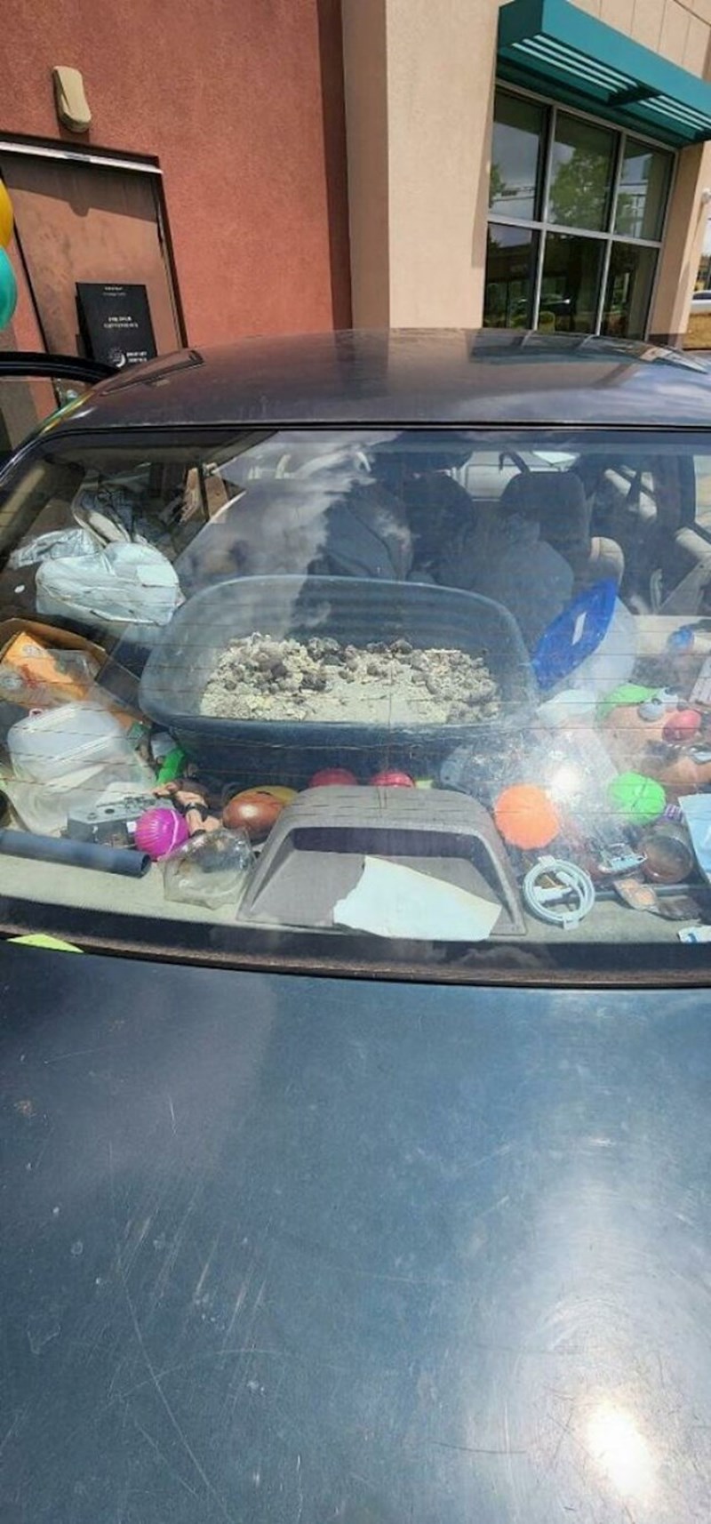 Dovezao je ovakav auto na popravak