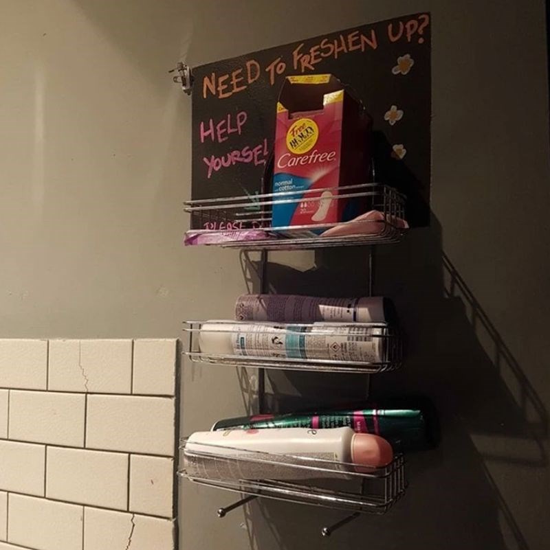 "Moja je djevojka vidjela ovo u zahodu kafića - mogu zamisliti kolikim je djevojkama dobro došlo ovo iznenađenje!"