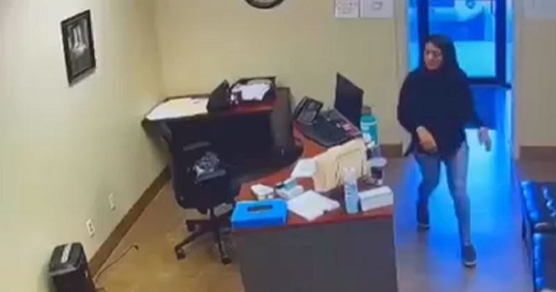 Ova cura dala bi sve da može izbrisati iz sjećanja prvi dan na novom poslu, morate vidjeti ovaj peh!