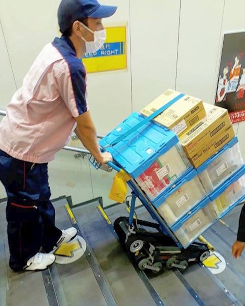 Izumili su kolica s kojima lako možete uz i niz stepenice