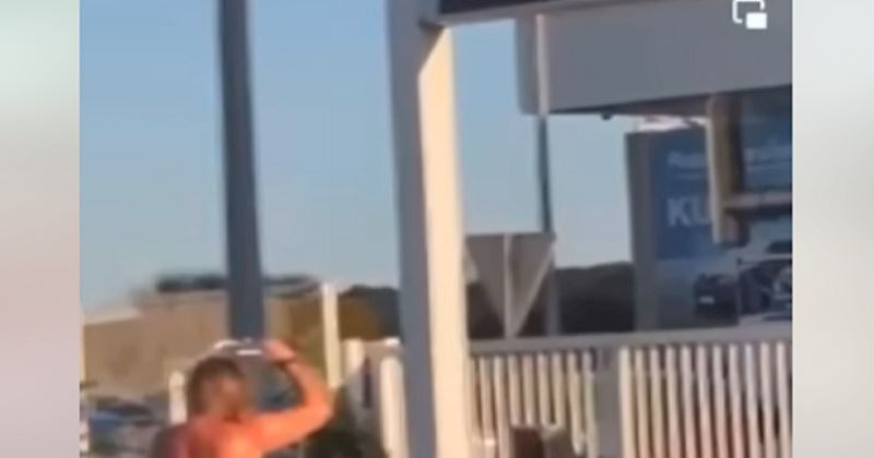 Prizor s benzinske u Kaštelima obišao je državu, sve će vam biti jasno kad vidite što radi ova žena