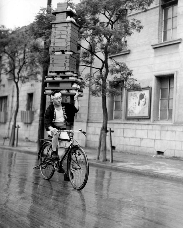 Dostava rezanaca u Tokiju, 1935.