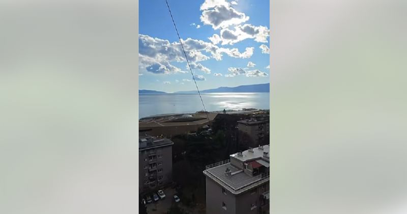 Riječanin je snimio urnebesan prizor sa svog balkona, pogledajte što je tip izveo u "šetnju" kvartom