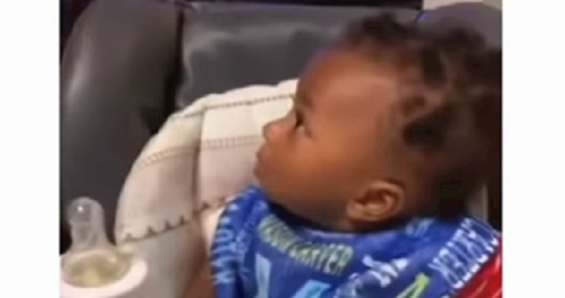 Reakciju ovog mališana na tatinu novu frizuru lajkalo je preko milijun i pol ljudi, urnebesna je