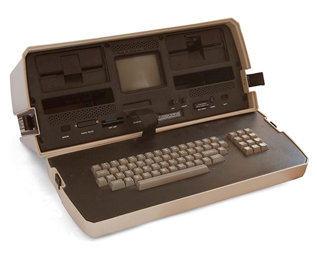 Jedno od prvih prijenosnih računala Osborne 1, 1981.