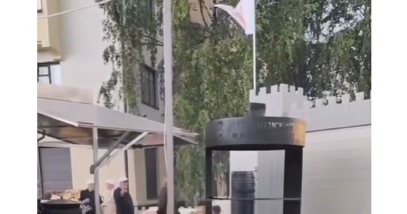 Ekipa Balkanaca nadmašila je sve bizarne izume s ovog područja, pogledajte kako su ispekli meso