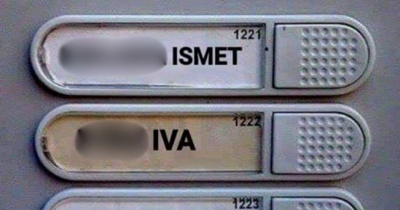 Prekomična slučajnost fotkana na interfonu zgrade u susjedstvu nasmijala je Fejs, morate vidjeti